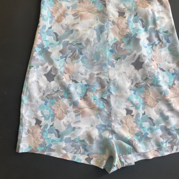 Pastel Floral Jumpsuit Romper size S - Picture 2 of 8